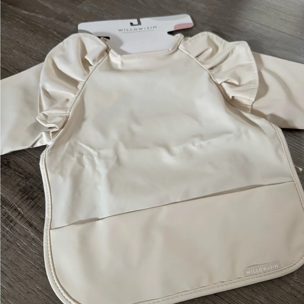 Cream Ruffle Long-Sleeve Bib/Smock with Teal Feeding Spoons